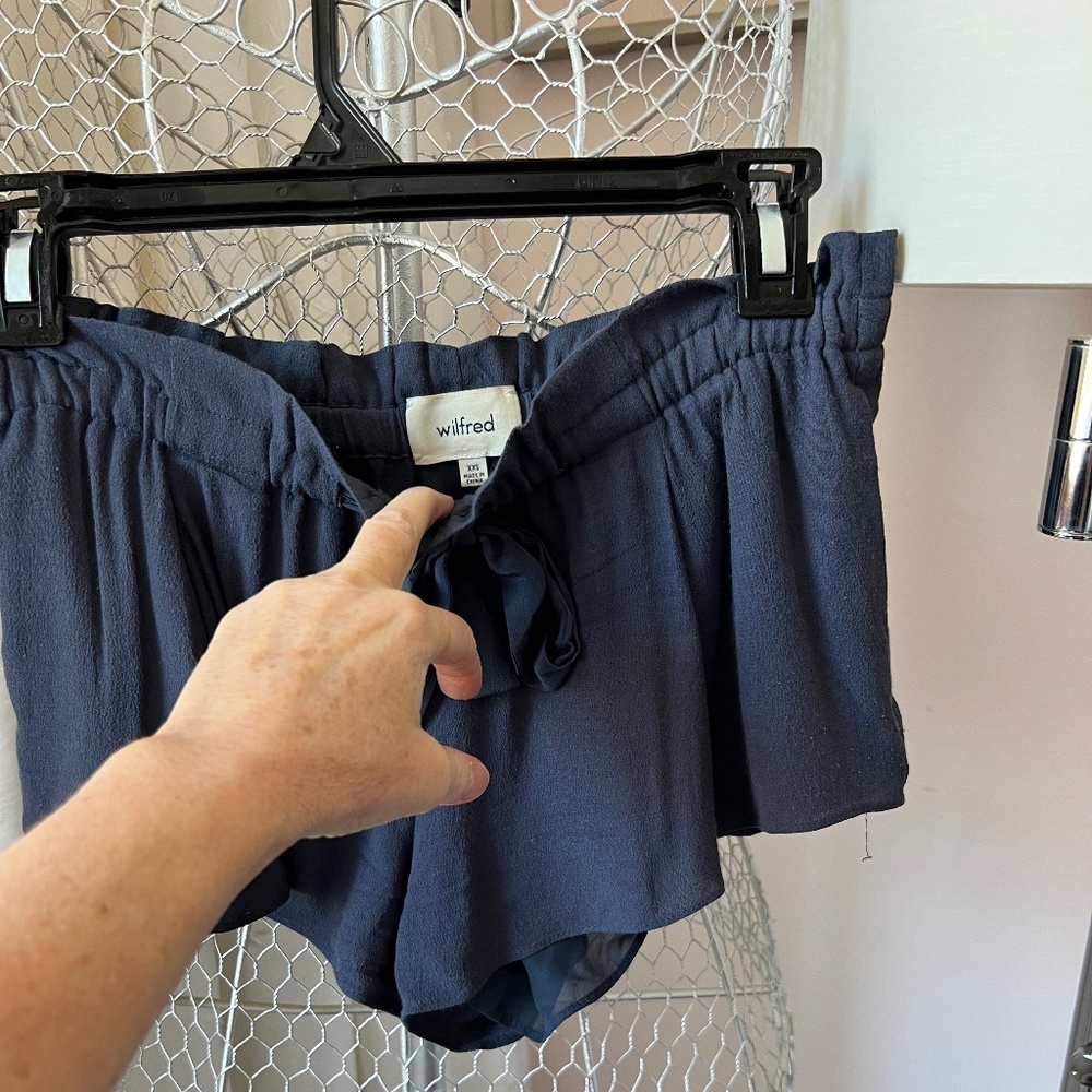 Wilfred Black "Silk-like" Shorts